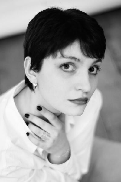 Agence Parallèle - ANNE-MARY