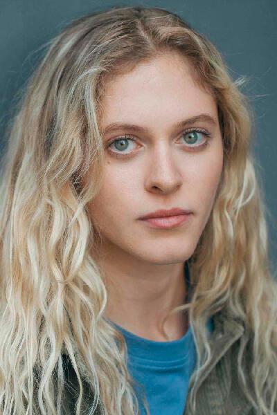 Agence Parallèle - VALENTINE