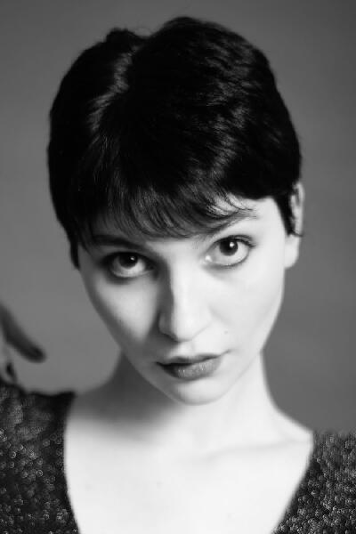 Agence Parallèle - ANNE-MARY